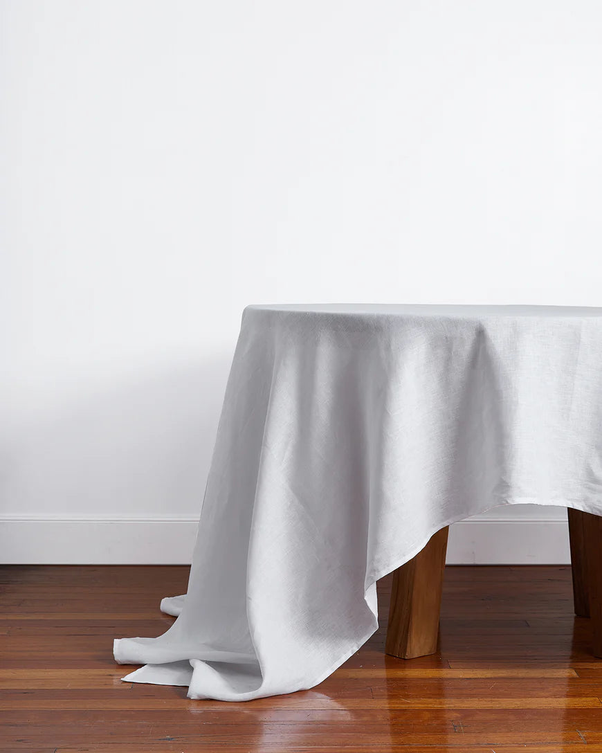 White Tablecloth